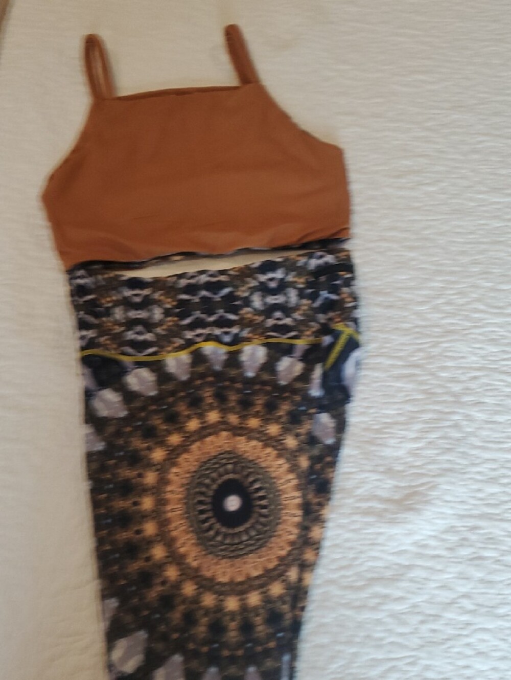 Wolven Black & Gold Mandala Print High-Waist Leggings with Matching Crop Top - Picture 3 of 8